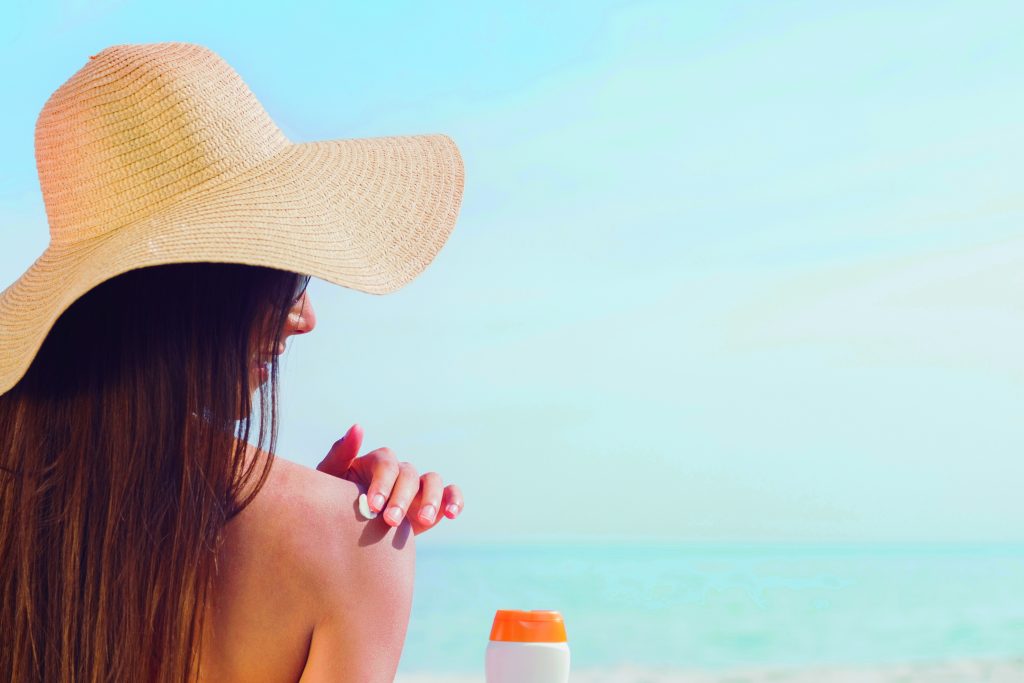 Sunscreen is a non-drug intervention that is safe and effective. : Wavebreak Media LTD