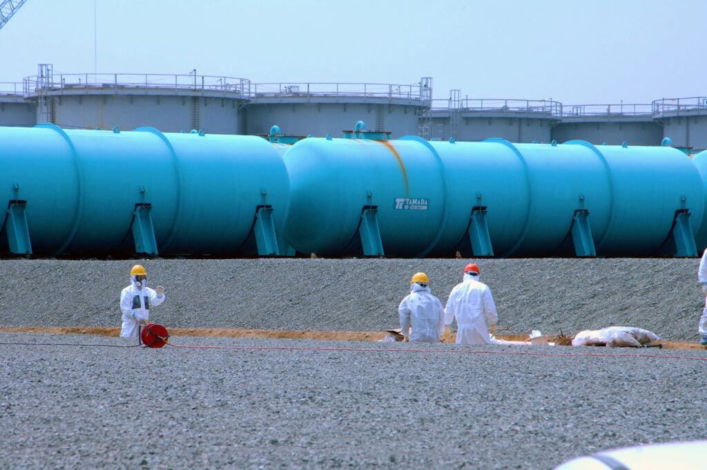 1.3 millions tonnes of radionuclide-contaminated water are stored at the damaged Fukushima nuclear power plant : Greg Webb / IAEA CC 0