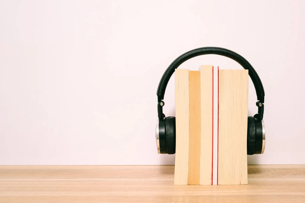 Audiobooks can help adult to improve literacy (Holger Prothmann) : HOLGER PROTHMANN/Flickr CC by 2.0 Holger Prothmann