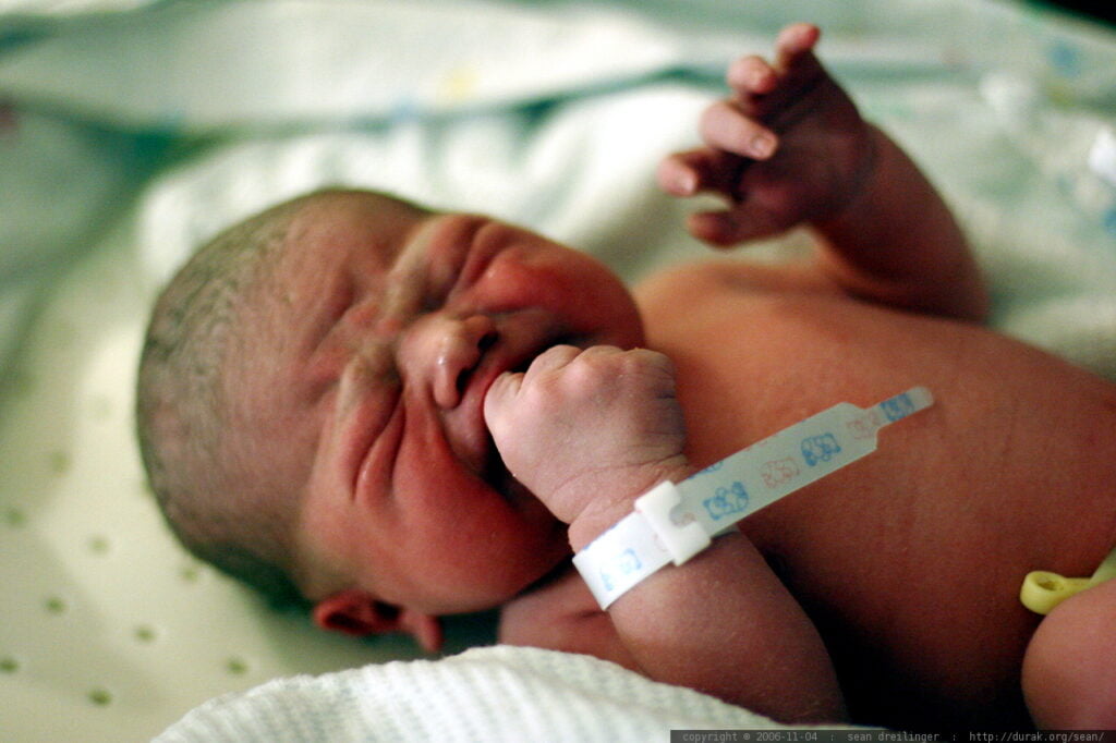 Women’s experiences of pain and childbirth must be heard for newborn lives to be saved. : Sean Dreilinger (Flickr) CC 2.0