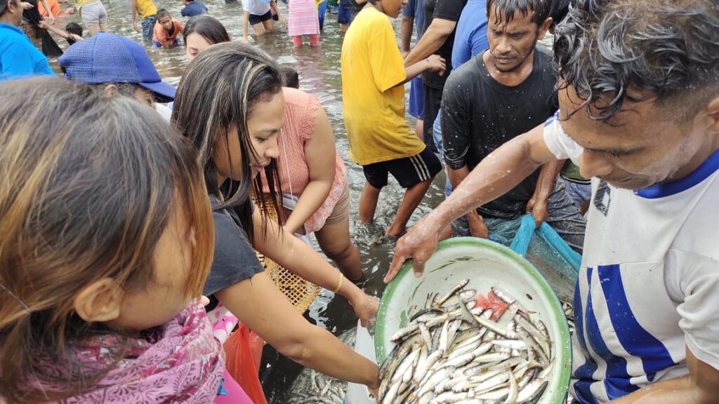 Sasi Laut is a Maluku tradition that can help maintain food security in times when stock is at risk because of changes to ocean temperatures : Yanti Amelia Lewerissa/Supplied CC4.0