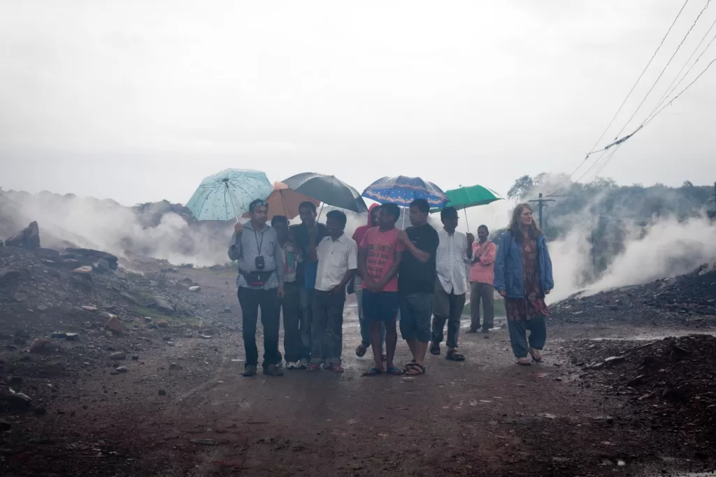 People visiting the Jharia coalfield where underground fires have been burning for over a hundred years. : International Accountability Project https://www.flickr.com/photos/accountabilityproject/12226740454 CC BY 2.0
