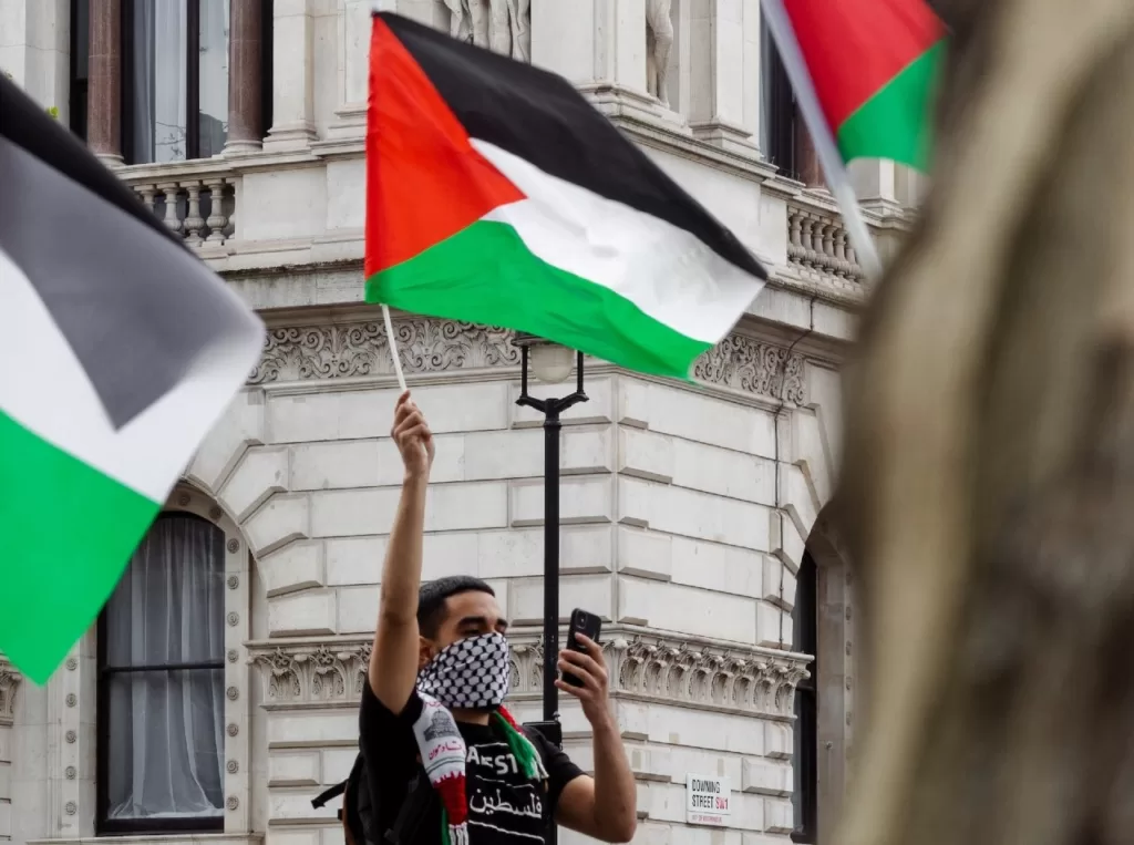 For Palestinians, any ban on TikTok would deprive them of daily and accessible visibility to a nation yearning for recognition. : Yousef Salhamoud via Unsplash Unsplash Licence