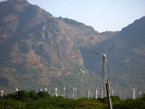 India hopes to meet 50 percent of its energy requirements through renewable sources. : Happy Sleepy CC BY-NC-SA 2.0