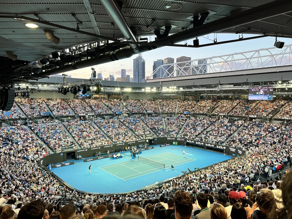 Melbourne’s Rod Laver Arena in action during the 2023 Australian Open. : Gracchus250, Wikimedia Commons CC BY 4.0