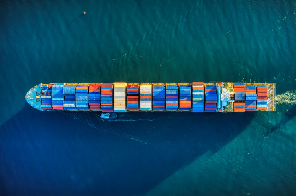 Industries can leverage dual or multi-sources in case of stoppages in primary supply chains. : Photo by Venti Views available at https://tinyurl.com/2s4b2zry Unsplash License