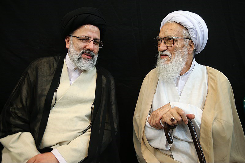 Ebrahim Raisi with Ayatollah Ali Khamenei in 2016 : Mohammad Ali Marizad, Tasnim News CC by 4.0