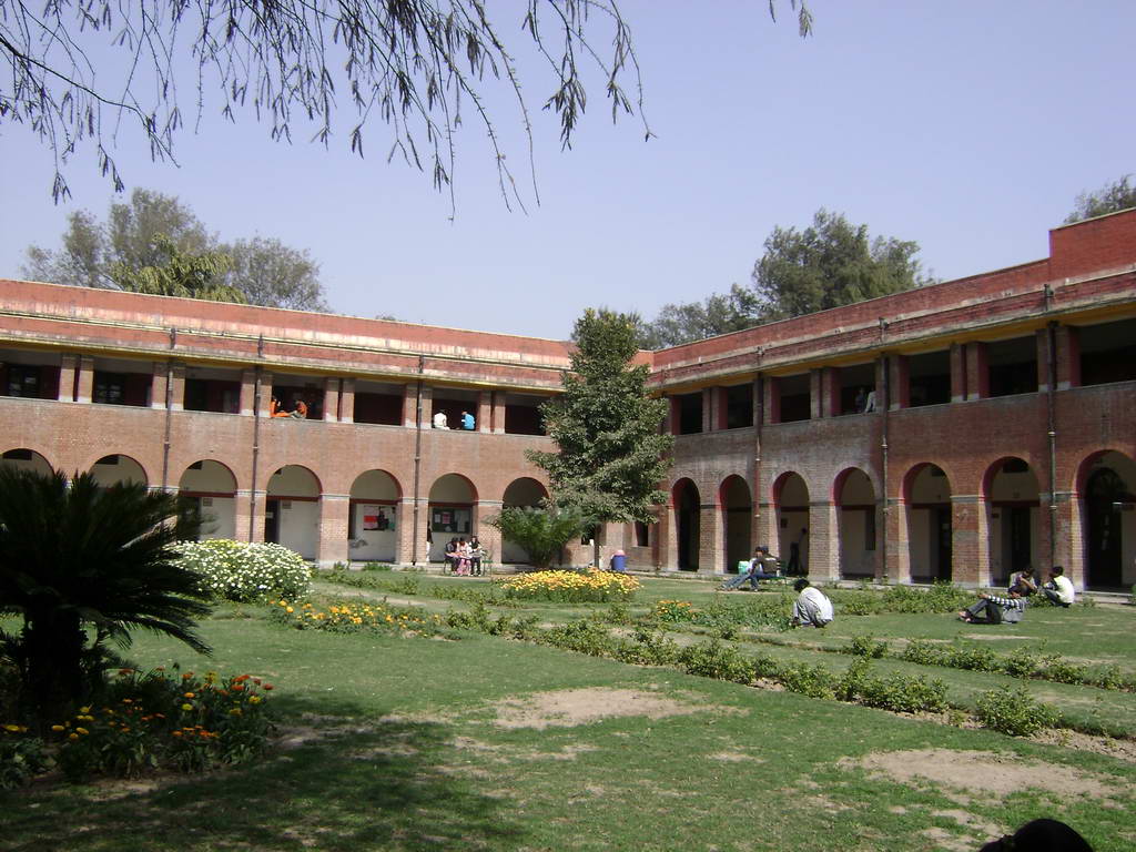 After a decade of Modi’s right-wing, Hindu nationalist rule, India’s education system is on its heels. : Jai Pandya CC BY S.A 2.0