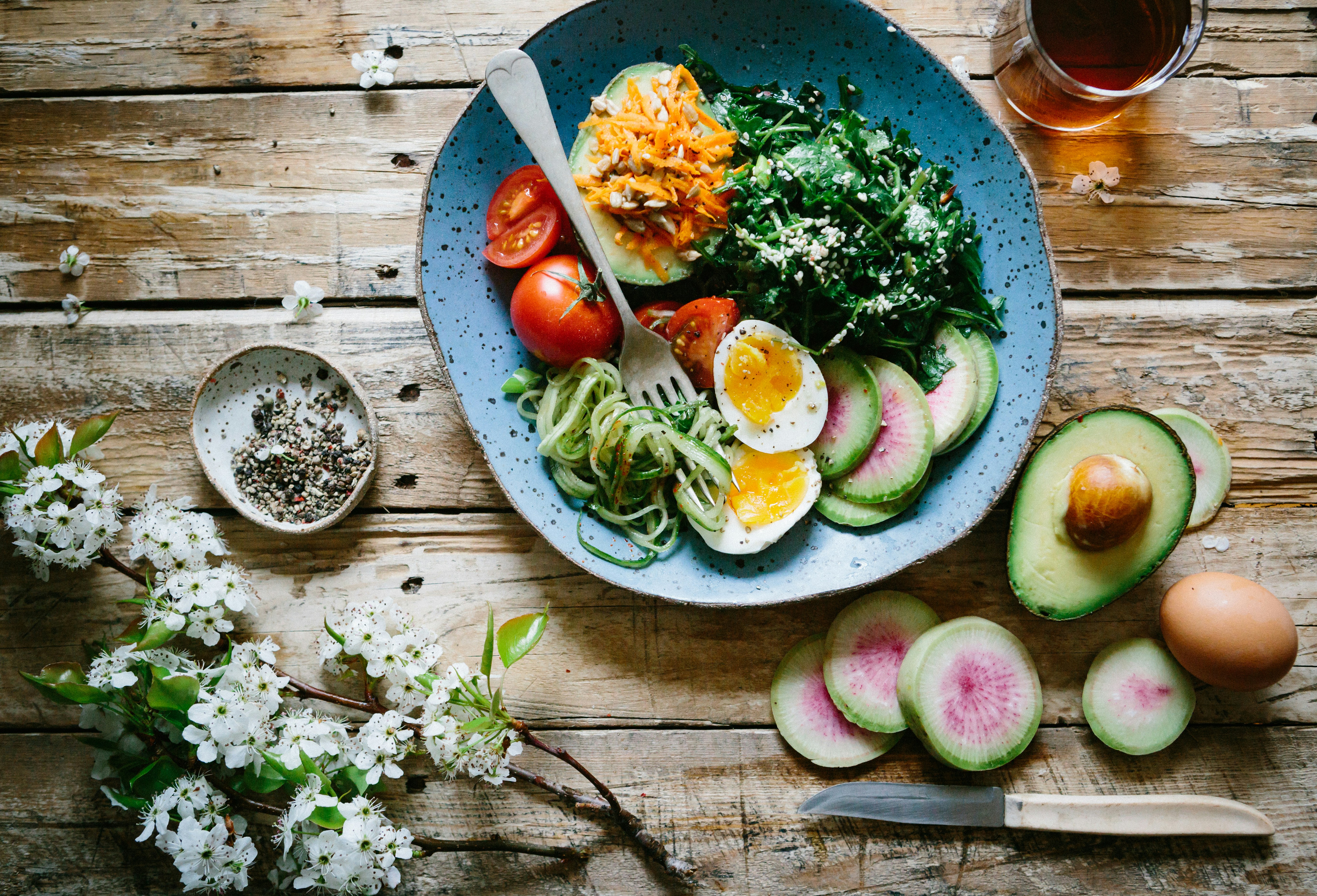 If you’re already eating healthy, you’re probably eating better for the planet as well. : Unsplash: Brooke Lark Unsplash Licence