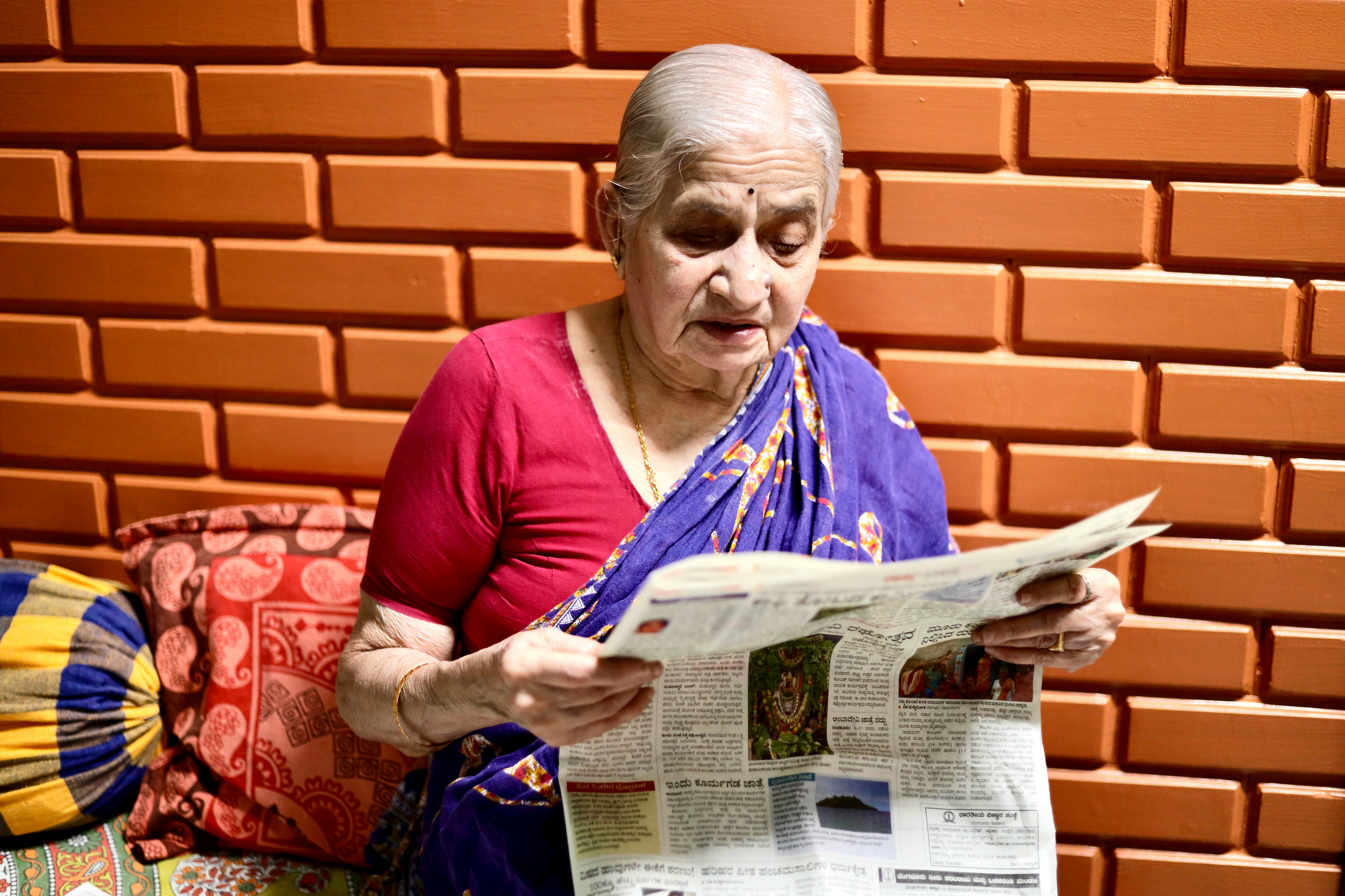 Loneliness as a public health crisis looms large among older people in India. : Manoj Kulkarni Unsplash