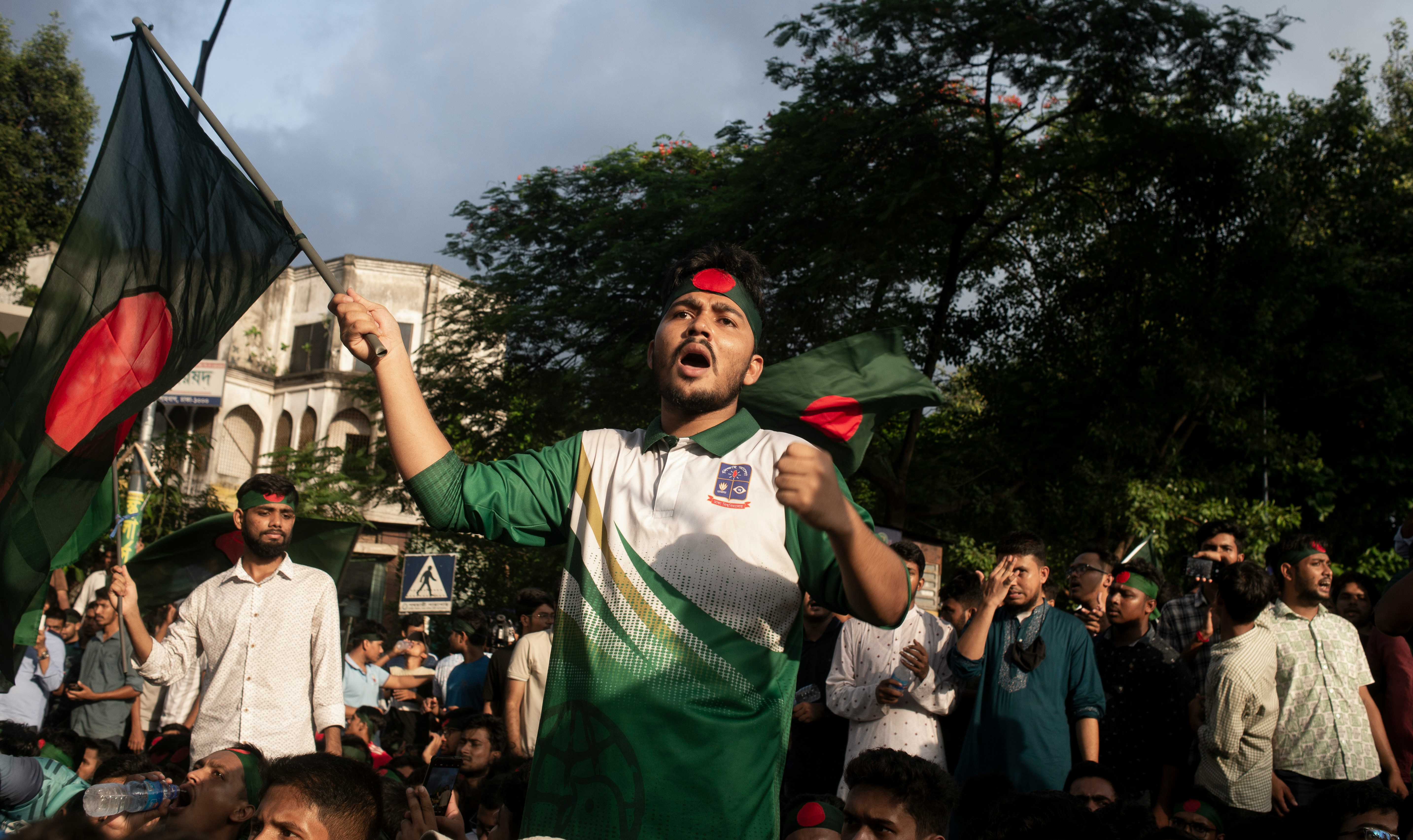 Bangladesh’s national flag has united student protesters in the past. : Tanvir Khondokar Unsplash