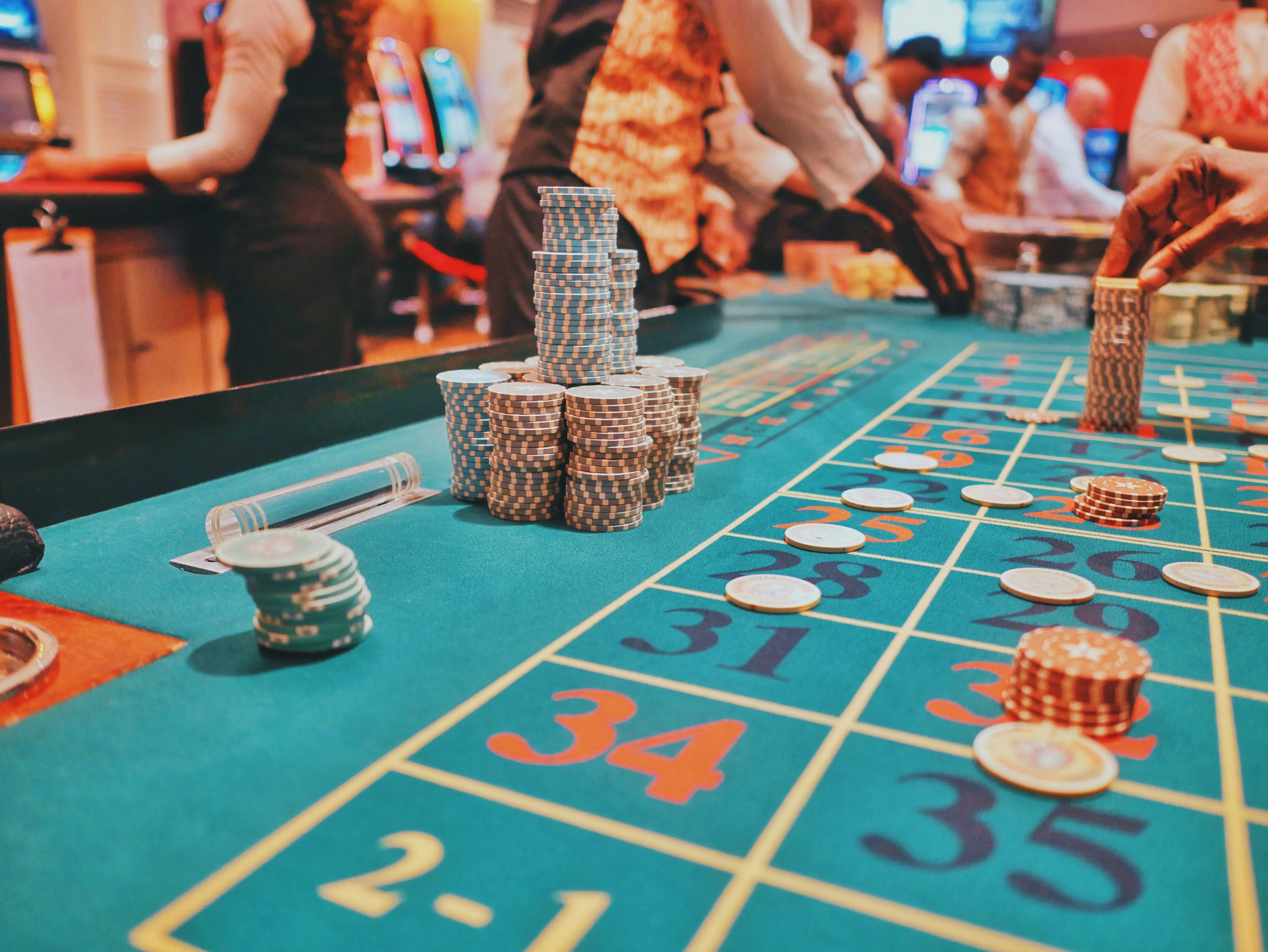 Impulsive people are more likely to continue gambling despite experiencing losses, leading to problem gambling. : Image by Kaysha is available at https://tinyurl.com/mwzjshr7 Unsplash License