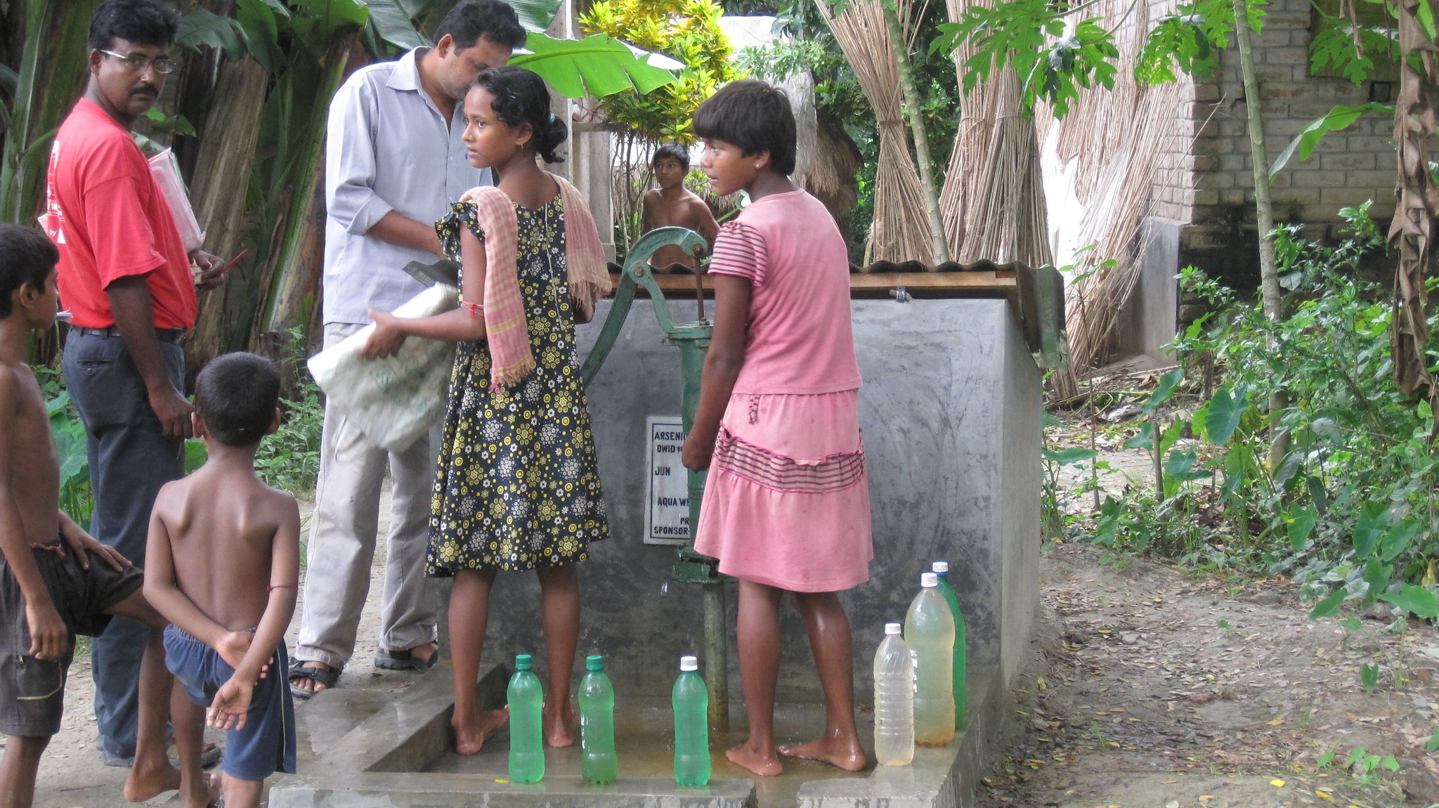 In West Bengal, more than six million are exposed to unsafe levels of arsenic. : adrink4tomorrow Flickr