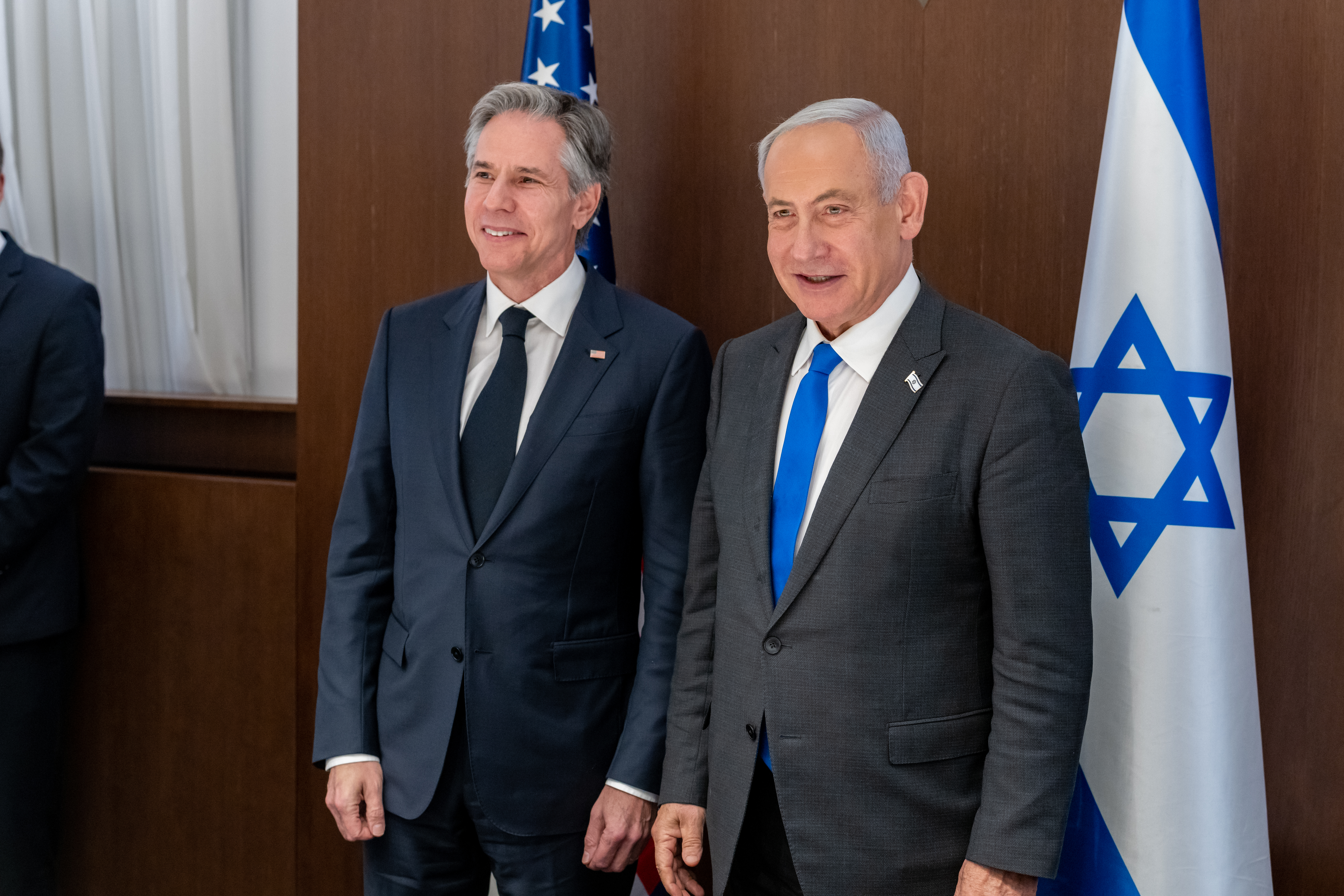 Antony Blinken and Benjamin Netanyahu stand side by side in front of US and Israeli flags. : Ron Przysucha/ US State Department US Dept of State